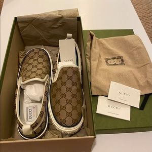 Gucci sneakers slipon